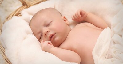 Paniers de naissance : comment bien les choisir pour accueillir bébé